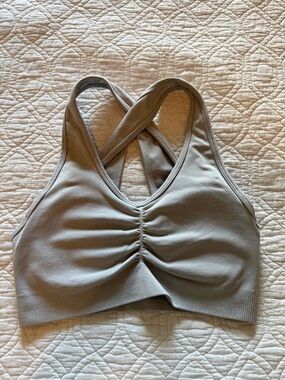 Alphalete Light Gray Amplify Bra